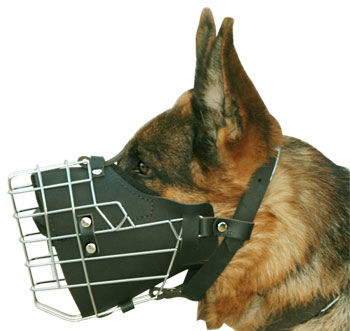 M 57 - Metal Wire Dog Muzzle